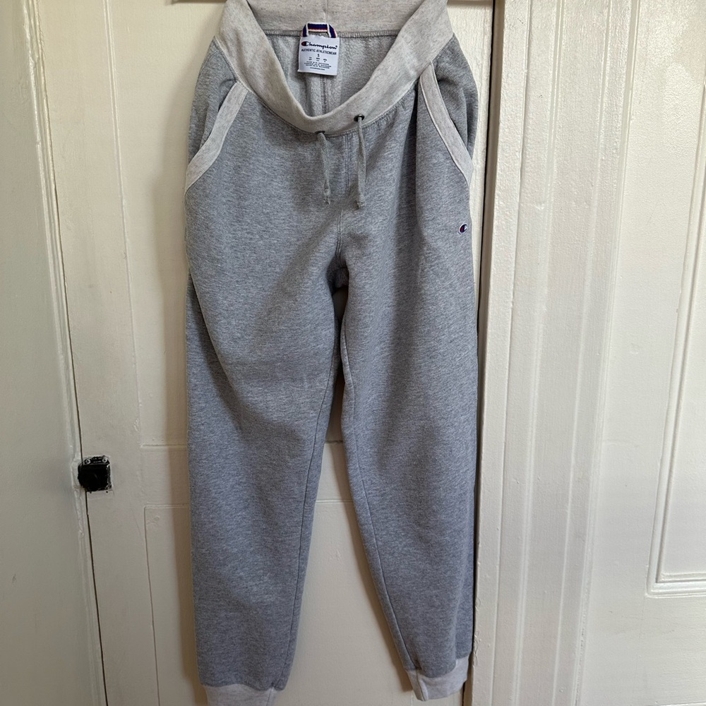 Champion Gray Sweatpants with Elastic Waistband and Tapered Ankles